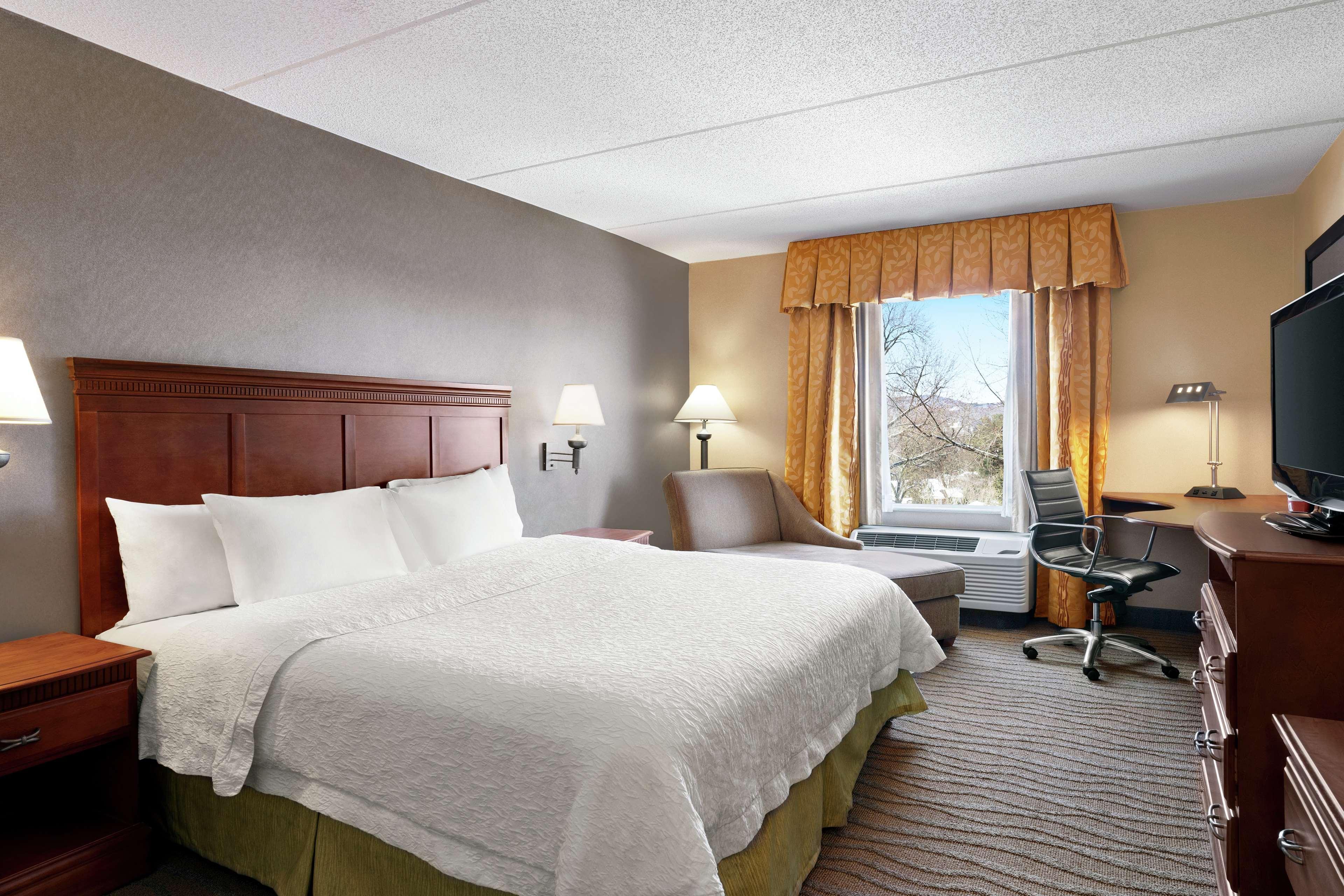 Hampton Inn & Suites Poughkeepsie Spackenkill Εξωτερικό φωτογραφία