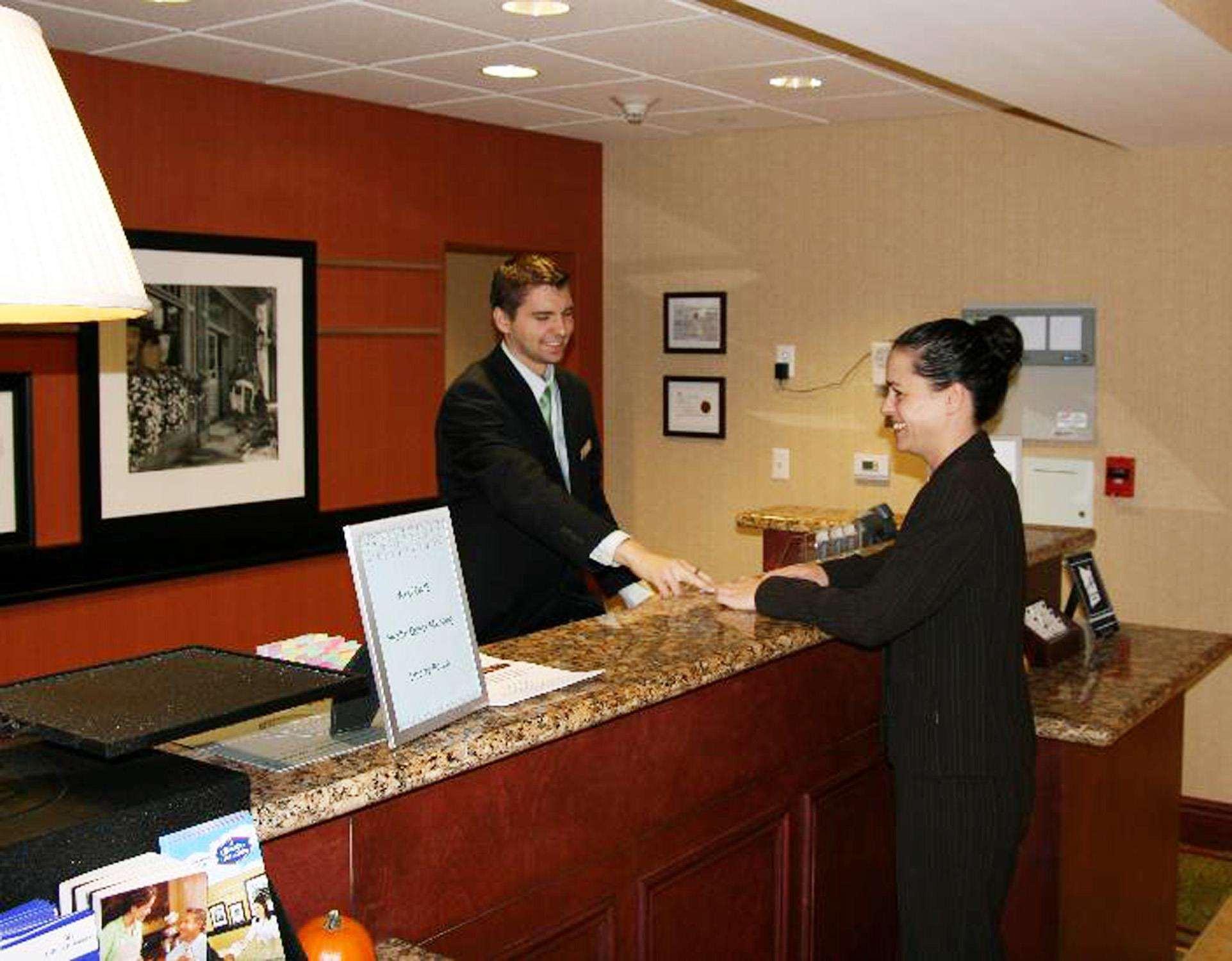 Hampton Inn & Suites Poughkeepsie Spackenkill Εξωτερικό φωτογραφία