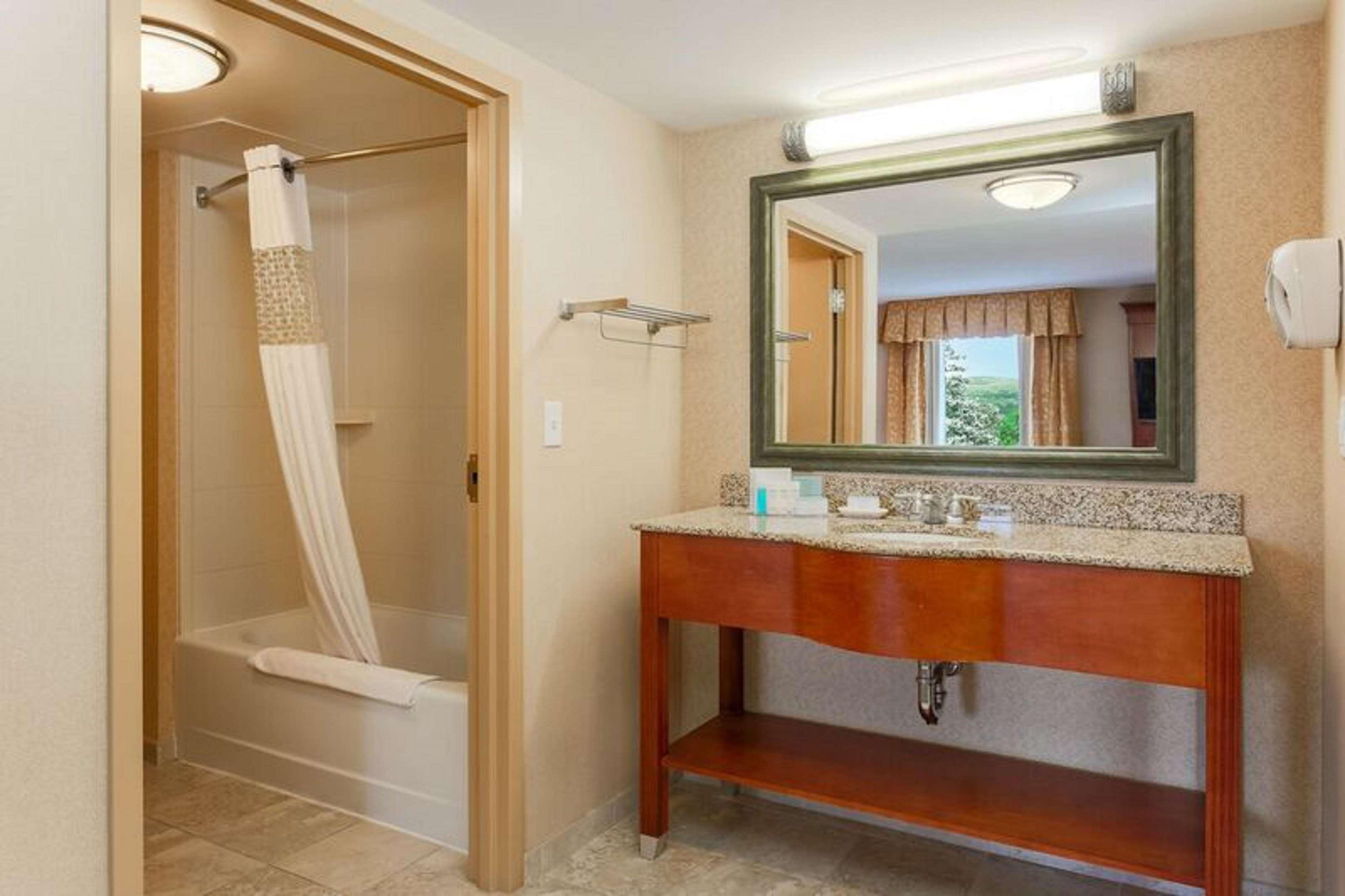 Hampton Inn & Suites Poughkeepsie Spackenkill Εξωτερικό φωτογραφία
