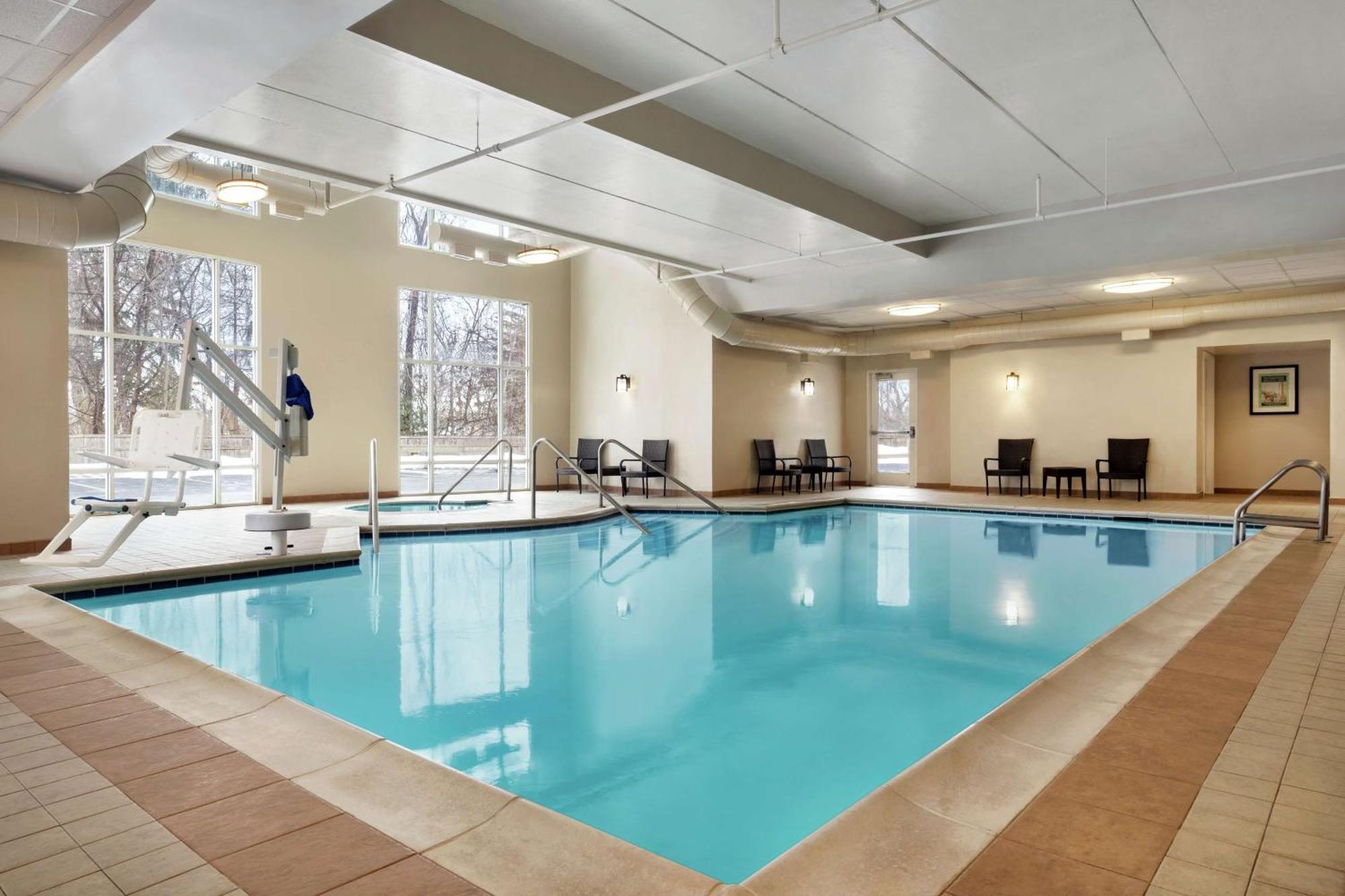 Hampton Inn & Suites Poughkeepsie Spackenkill Εξωτερικό φωτογραφία