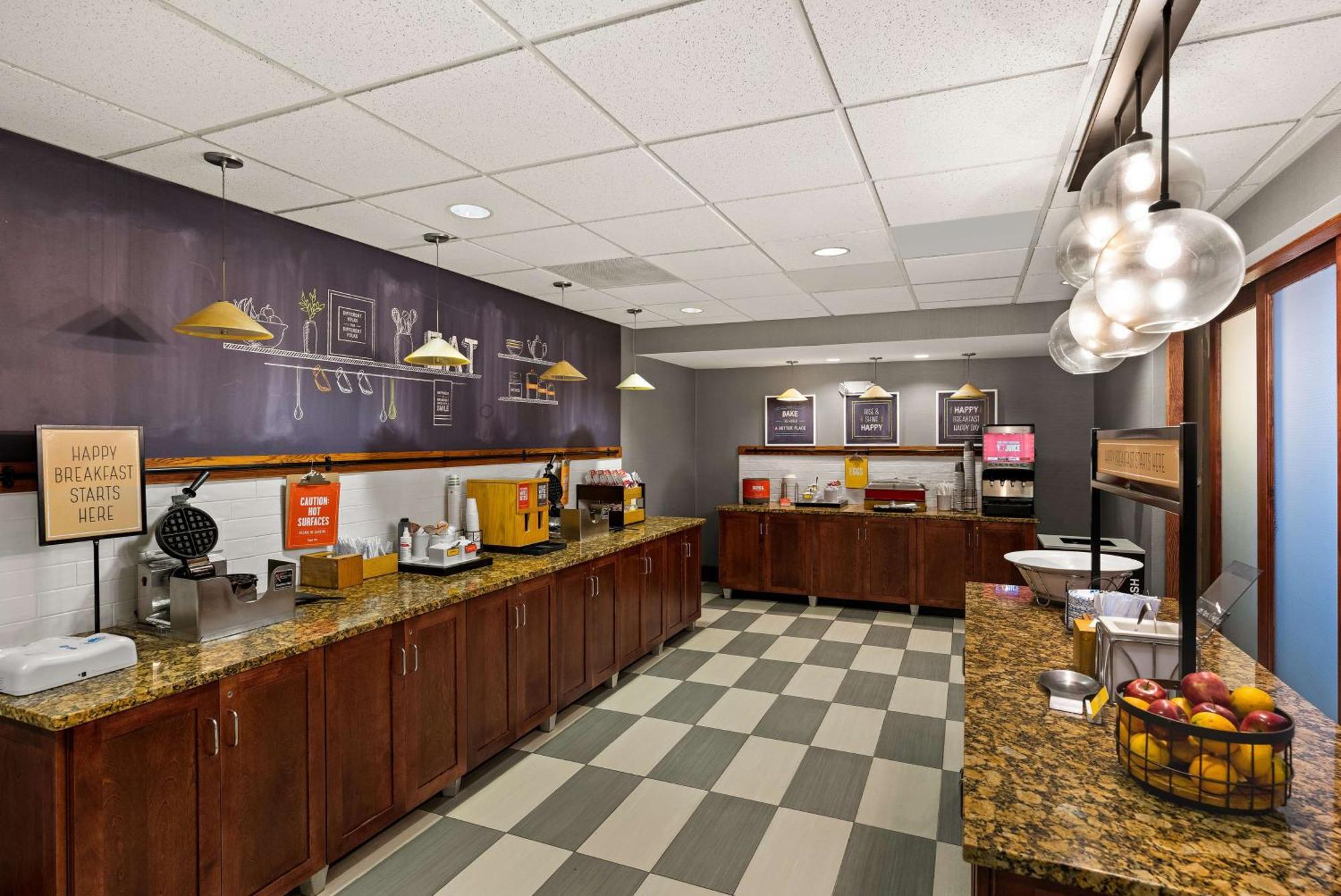 Hampton Inn & Suites Poughkeepsie Spackenkill Εξωτερικό φωτογραφία