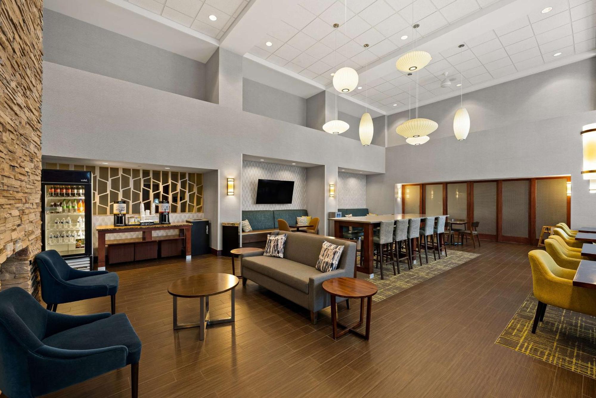 Hampton Inn & Suites Poughkeepsie Spackenkill Εξωτερικό φωτογραφία